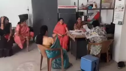 भिंड नगर: वार्ड क्र 1 आंगनबाड़ी केंद्र समेत विभिन्न केंद्रों पर महिलाओं और बच्चों को लगाए गए टीके