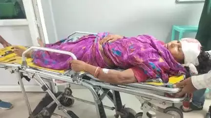 ଅନୁଗୋଳ: ଫୁଲଝରି ନିକଟରେ କାର ଦୁର୍ଘଟଣାରେ ଜଣେ ମୃତ, ଦୁଇ ଗୁରୁତର