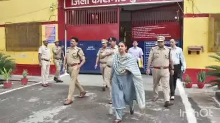 सिकंंदराबाद: जिलाधिकारी श्रुति और वरिष्ठ पुलिस अधीक्षक दिनेश कुमार सिंह ने जिला कारागार का किया औचक निरीक्षण