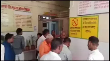 तालेड़ा: तालेड़ा के अकतासा बाईपास पर कार ने मोपेड को मारी टक्कर, बुजुर्ग की मौत, पत्नी घायल