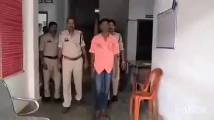 अंबिकापुर: लुण्ड्रा पुलिस ने नाबालिग से दुष्कर्म के मामले में आरोपी अरुण कुमार को गिरफ्तार कर न्यायिक रिमांड में जेल भेजा