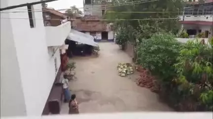 दाउदनगर: दाउदनगर के बिगन बिगहा में नाली निर्माण को लेकर चली गोली, एक युवक घायल, एक रायफल, नौ कारतूस और आठ खोखा बरामद