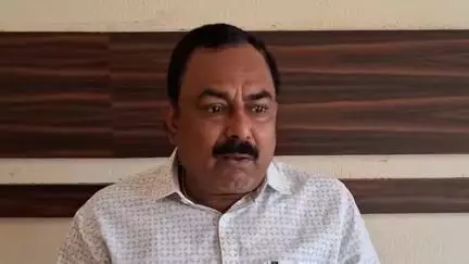 সিউড়ি ১: সোশ্যাল মিডিয়ায় লাইভ করে পুলিশকে কটুক্তি করছে ছেলে বিক্রমজিৎ সাউ, সেখানেই পুলিশের প্রশংসা করলেন বাবা