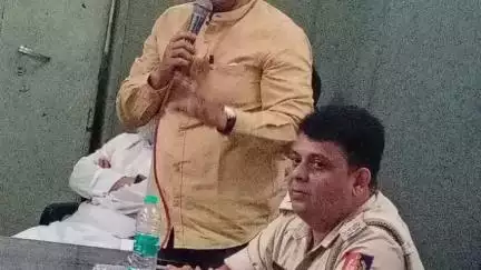 সিউড়ি ১: ঈদ উপলক্ষে সিউড়ি থানাতে বিশেষ বৈঠকের আয়োজন, উপস্থিত সিউড়ি থানার IC সহ বিশিষ্টজনেরা