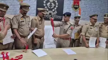 कोल: एसपी देहात ने शुरू किया ऑपरेशन कर्तव्यनिष्ठा, पुलिस लाइन में 6 दरोगाओं को किया गया सम्मानित, ईशा बनी महिला SI ऑफ द मंथ