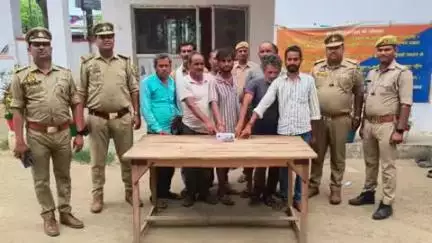 घाटमपुर: सजेती में जुआ खेल रहे 9 जुआरियों को पुलिस ने किया गिरफ्तार