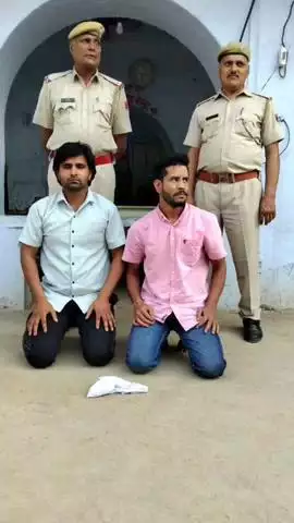 डीग: कोतवाली थाना पुलिस ने पुराना बस स्टैंड डीग से दो मुलजिमों को अवैध हथियारों के साथ किया गिरफ्तार