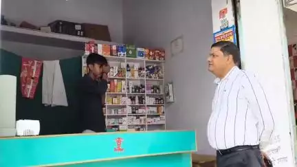 बस्ती: कलवारी थाना क्षेत्र में सीएमओ बस्ती ने अल्ट्रासाउंड केंद्र और मेडिकल स्टोर पर की छापेमारी, मचा हड़कम्प