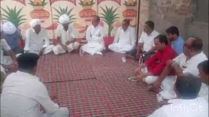 रोहट: रोहट धींगाना गांव में आयोजित शोकसभा में भाजपा प्रदेश अध्यक्ष मदन राठौड़ ने परिजनों को दी सांत्वना