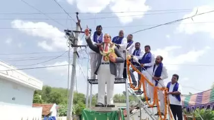 ధర్మారం: డాక్టర్ బి.ఆర్ అంబేద్కర్ విగ్రహ ఆవిష్కరణలో పాల్గొన్న ధర్మపురి ఎమ్మెల్యే అడ్డూరి లక్ష్మణ్ కుమార్