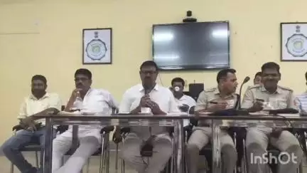 জগৎবল্লভপুর: বকরিদ নিয়ে জগৎবল্লভপুর BDO অফিসে আয়োজিত সভা