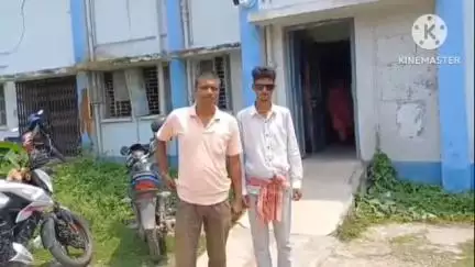 রায়গঞ্জ: এক ব্যক্তির গলায় ফাঁস দেওয়া দেহ উদ্ধারের ঘটনায় খুনের অভিযোগ পরিবারের চাঞ্চল্য রায়গঞ্জের নারায়নপুরে, তদন্তে পুলিশ