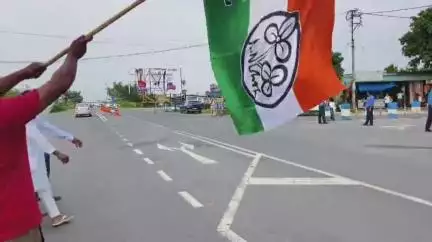 ধূপগুড়ি: নাগরাকাটায় কৃষি মন্ত্রী শোভন দেব চট্টোপাধ্যায়কে সম্বর্ধনা দিল তৃণমূল কংগ্রেস