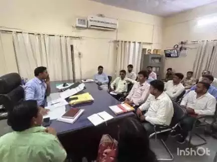 उनियारा: उनियारा में वंदे गंगा जल स्वावलंबन पखवाड़ा को लेकर आयोजित बैठक