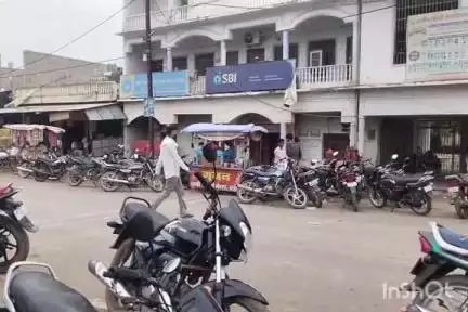 बड़ौदा: नगर में वाहन पार्किंग की कमी से चालक हो रहे हैं परेशान, बनी रहती है जाम की स्थिति #jansamasya