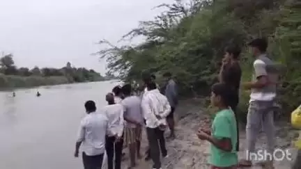 जसराना: दोस्तों के साथ नहाने आया युवक पटीकरा नहर में डूबा, अभी तक नहीं मिला सुराग