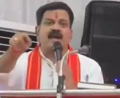 कवर्धा: डिप्टी सीएम विजय शर्मा ने कहा- नक्सली बंदूक की नली और लोकतंत्र की हत्या कर सरकार बनाना चाहते हैं