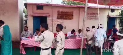 थांदला: डूब क्षेत्र के प्रभावित किसानों को मुआवजा दिलाने के लिए रुक्मणीपाड़ा में शिविर का आयोजन