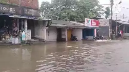 মাৰ্ঘেৰিটা: প্ৰবল বৃষ্টিপাতৰ ফলত লিডু,বৰগোলাইত কৃত্ৰিম বানৰ সৃষ্টি, বিগত দুবছৰ ধৰি জীয়াতু ভুগি আহিছে ৰাইজে #jansamasya