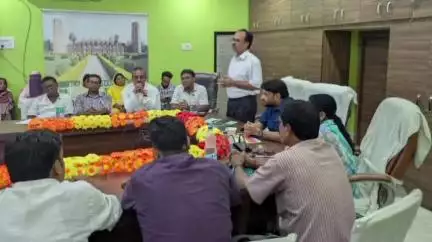 লালগোলা: লালগোলায় ব্লক উন্নয়ন পর্যালোচনা বৈঠক অনুষ্ঠিত, নেতৃত্বে বিধায়ক মহম্মদ আলী