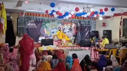 सिहोरा: पुराने बस स्टैंड के पास श्रीमद् भागवत कथा में कथा वाचक ने सुनाया कृष्ण-सुदामा चरित्र