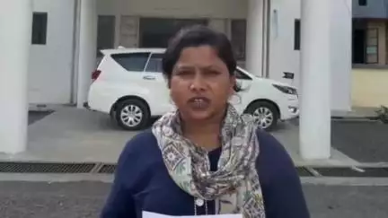 वाशिम: पंचशील नगर मध्ये घरात घुसून गुंडांनी हल्ला केला पोलिसांची तक्रार घेतली नाही - राखी रतन उफाडे