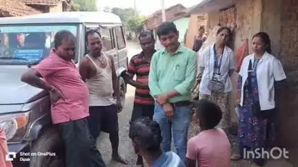 नीमडीह: तिलाईटांड में सीएचसी नीमडीह ने दूसरे दिन भी शिविर लगाया, घर-घर जाकर की जांच