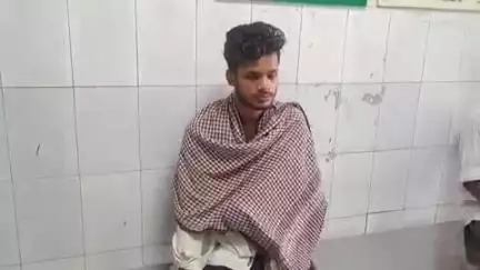 घाट कुसुंभा: अरघौती पोखर के पास ई-रिक्शा पलटने से युवक गंभीर रूप से घायल