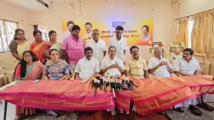 காஞ்சிபுரம்: சின்ன காஞ்சிபுரம் உள்ள கலைஞர் பவள விழா மாளிகையில் காஞ்சிபுரம் தெற்கு மாவட்ட கழக செயலாளர் உத்திரமேரூர் சட்டமன்ற உறுப்பினருமான சுந்தர் எம்எல்ஏ போட்டி
