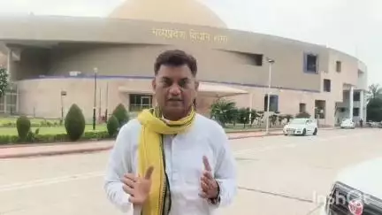 मनावर: बड़वानी: जानवरों के काटने से आदिवासियों की मौत पर विधायक डॉ. हीरालाल अलावा ने जांच की मांग की