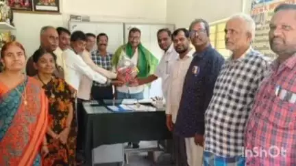 పూతలపట్టు: తవణంపల్లి ప్రభుత్వ ఉన్నత పాఠశాల కు ప్రధాన ఉపాధ్యాయుడుగా బాధ్యతలు స్వీకరించిన వేణుగోపాల్ రెడ్డి
