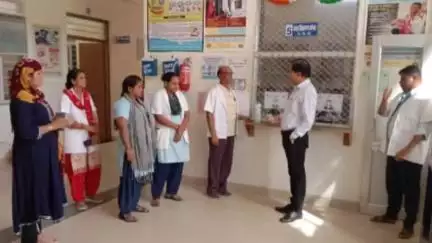 हिण्डोली: सीएमएचओ ने आयुष्मान आरोग्य मंदिर पेच की बावड़ी का किया औचक निरीक्षण, मौसमी बीमारियों की तैयारी का लिया जायजा