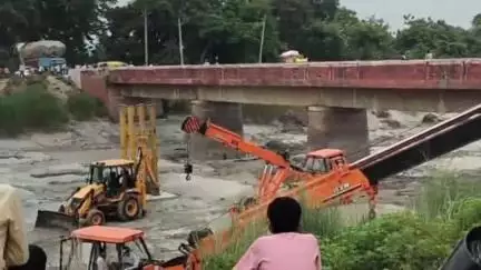 महमूदाबाद: महमूदाबाद क्षेत्र के नागरिकों की उम्मीद जगी, शारदा सहायक नहर पर धनुषाकार पुल का निर्माण शुरू