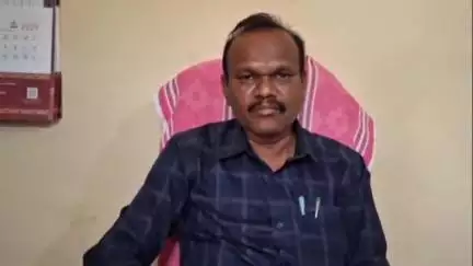 ఇల్లందకుంట: జిల్లా అధికారుల ఆదేశాల మేరకు సిరిసేడు గ్రామపంచాయతీలో నిధుల దుర్వినియోగంపై విచారణ చేపట్టిన ఇల్లందకుంట MPO రాజేశ్వర్ రావ్