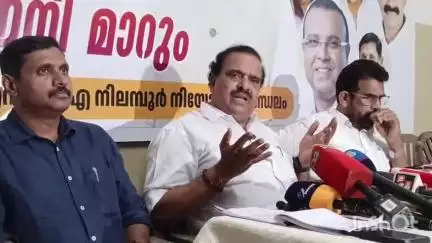 നിലമ്പൂർ: തുഷാർ വെള്ളാപ്പള്ളിയുടെ പ്രസ്താവനയെ പിന്തുണച്ച് ബി.ജെ.പി നേതാവ് പി.കെ കൃഷ്ണദാസ് പീവീസ് ആർക്കേഡിൽ രംഗത്ത്