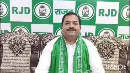 सासाराम: सासाराम लालगंज नहर के पास राजद के जिला महासचिव ने की प्रेस कॉन्फ्रेंस