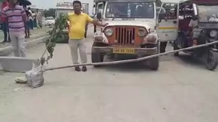 আলিপুরদুয়ার ২: মহাসড়কের কাজের দরুন জল নিকাশি ব্যবস্থা নেই পথ অবরোধ চেকো এলাকায়