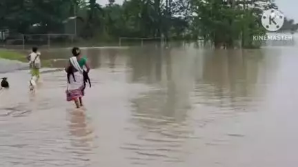 দেৰগাঁও: দেৰগাঁৱ দলখোৱাত ৰাইজৰ সন্মুখতেই ছিগি গল মথাউৰি,আতংকিত দুই সহস্ৰাধিক ৰাইজ