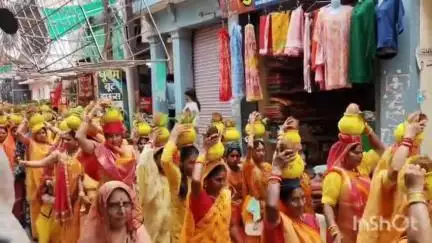मुंगेली: मुंगेली में शिव महापुराण कथा से पहले 1001 कलशों की भव्य शोभायात्रा, ग्रामीण क्षेत्र की माताओं-बहनों ने भी की सहभागिता