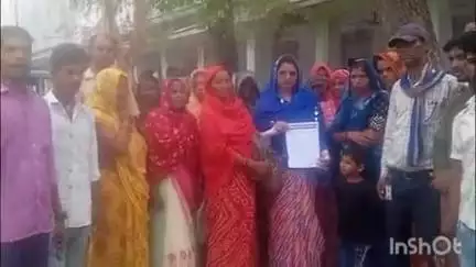 कर्रा फार्म बनिया वाली दफाई पर पानी के लिए नहीं हे हेडपंप रहवासियों ने SDM को दिया आवेदन
#jansamsya