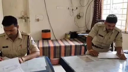 बड़ौद: ग्राम फुलखेड़ी में मकान बनाने को लेकर एक व्यक्ति ने 3 महिलाओं के साथ की गाली-गलौज व मारपीट, केस दर्ज