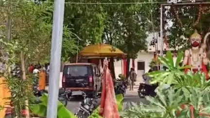 बांसी: करही चौराहे पर अनियंत्रित बाइक की टक्कर से 50 वर्षीय महिला की हुई मौत, पुलिस ने दर्ज किया मुकदमा