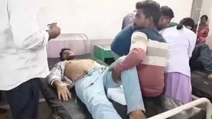 ବୌଦ୍ଧ ସଦର: ବଡବନ୍ଧ ନିକଟରେ ଗଛରେ ପିଟି ହେଲା ବୋଲେରୋ, ଜଣେ ମୃତ ଓ ତିନି ଗୁରୁତର