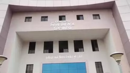 સુબીર: જિલ્લામાં ચૂંટણી દરમિયાન કાયદો અને વ્યવસ્થાની પરિસ્થિતિ જળવાઇ રહે તે માટે હથિયાર બંધી ફરમાવાઇ