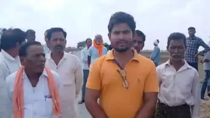 సిర్పూర్ టి: అటవీ శాఖ అధికారులు రోడ్డు పనులను నిలిపివేయడంతో ఆందోళన చెందుతున్న రణవెల్లి గ్రామ ప్రజలు #localissue