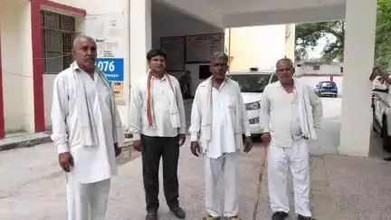 मथुरा: सुनरख गांव में साली ने किया जीजा की करोंडों की जमीन का सौदा, पीड़ित ने SSP कार्यालय पहुंचकर की कार्रवाई की मांग