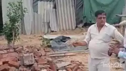 सादाबाद: पल्हावत में दीवार और टिन शेड गिरने से तीन व्यक्ति घायल, नुकसान का आकलन करने पहुंची राजस्व टीम