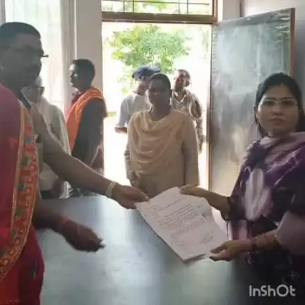 बालोद: ग्राम सिर्राभाटा के ग्रामीणों ने संयुक्त जिला कार्यालय बालोद पहुंचकर हत्या की निष्पक्ष एवं न्यायिक जांच की मांग की