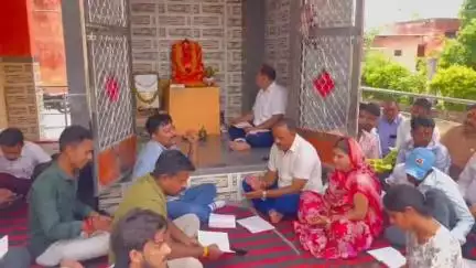 रामगंजमण्डी: खैराबाद पंचायत समिति में गुंजी सुन्दरकाण्ड की चौपईया का सामूहिक पाठ किया, अधिकारी और जनप्रतिनिधियों ने भाग लिया