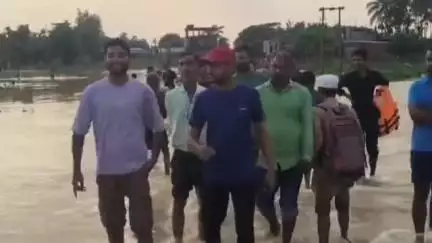 হাইলাকান্দি: বন্যাক্রান্তদের খোঁজ খবর নিলেনZPM দিলোয়ার হুসেন বড়ভুইয়া